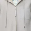 Chaqueta con capucha de piel de oveja Chaqueta con capucha de piel de oveja