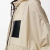 Chaqueta con capucha de tejido técnico Chaqueta con capucha de tejido técnico