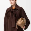 Chaqueta con lazo en piel de cabra de gamuza Chaqueta con lazo en piel de cabra de gamuza