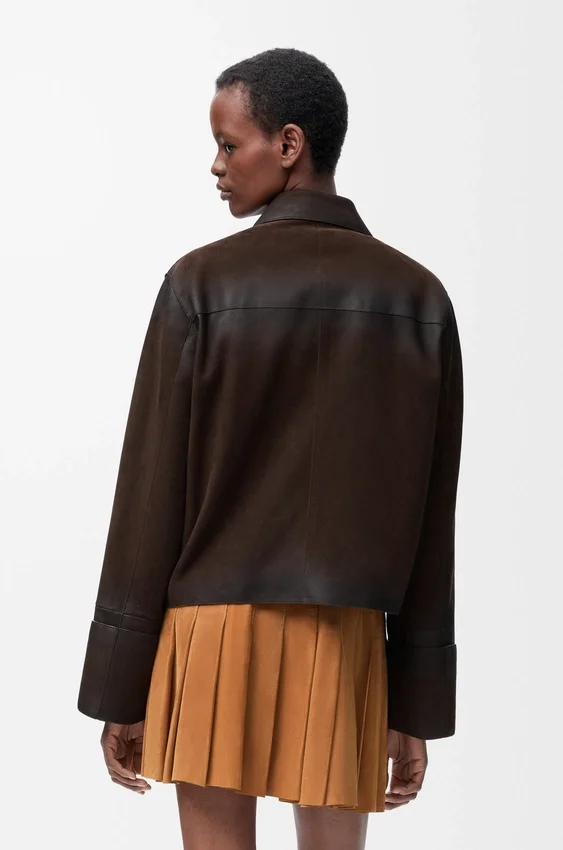 Chaqueta con puños doblados de piel de cordero de gamuza Chaqueta con puños doblados de piel de cordero de gamuza