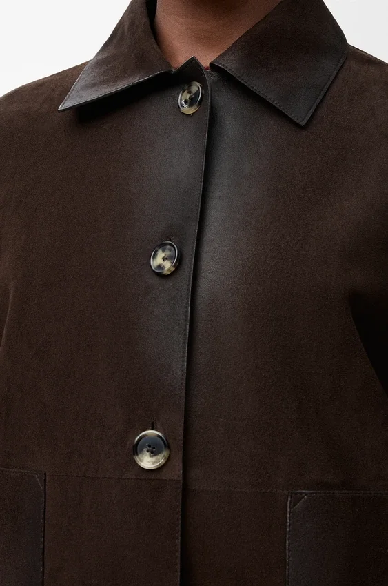 Chaqueta con puños doblados de piel de cordero de gamuza Chaqueta con puños doblados de piel de cordero de gamuza