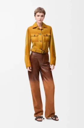 Chaqueta corta de piel de cordero