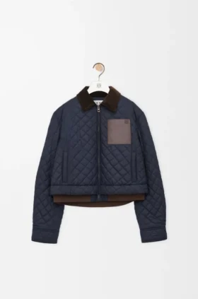 Chaqueta corta de tejido técnico
