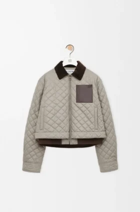 Chaqueta corta de tejido técnico