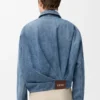 Chaqueta drapeada de denim Chaqueta drapeada de denim