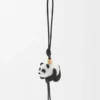 Colgante de panda de fieltro y piel de becerro Colgante de panda de fieltro y piel de becerro