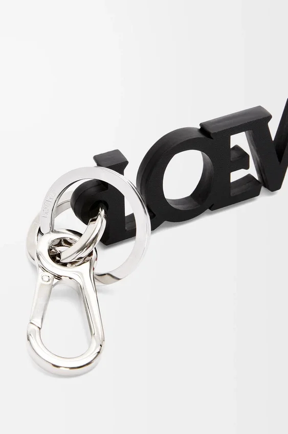 Colgante emblemático de loewe en piel de becerro lisa Colgante emblemático de loewe en piel de becerro lisa