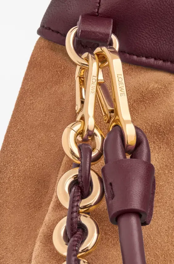 Flamenco Purse grande en piel de cordero napa suave Flamenco Purse grande en piel de cordero napa suave