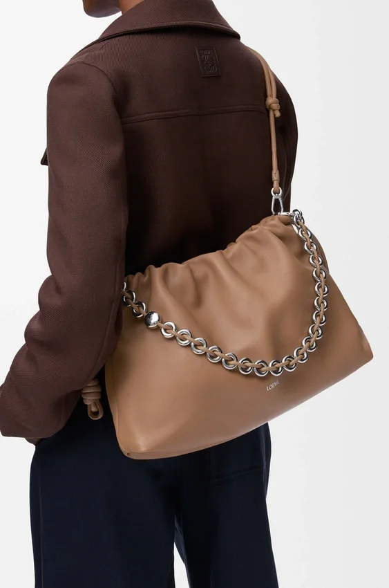 Flamenco Purse grande en piel de cordero napa suave Flamenco Purse grande en piel de cordero napa suave