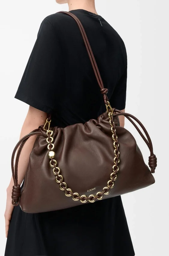Flamenco Purse grande en piel de cordero napa suave Flamenco Purse grande en piel de cordero napa suave