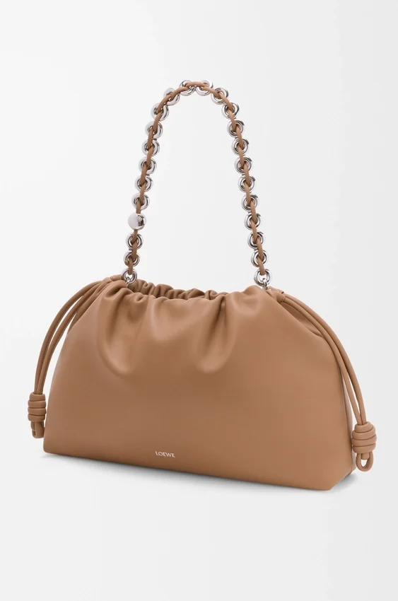 Flamenco Purse grande en piel de cordero napa suave Flamenco Purse grande en piel de cordero napa suave