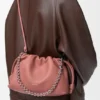 Flamenco Purse mediana en piel de cordero napa suave Flamenco Purse mediana en piel de cordero napa suave