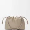 Flamenco Purse mediano en piel de becerro de grano fino Flamenco Purse mediano en piel de becerro de grano fino