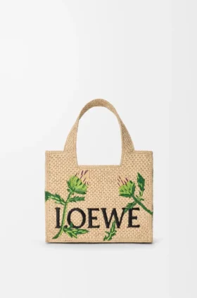 Font Tote pequeño en rafia con tipografía Loewe
