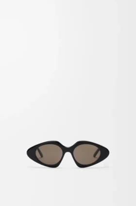 Gafas de sol delgadas con forma triangular