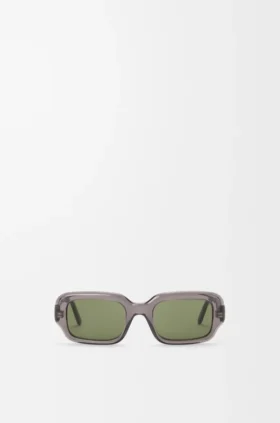 Gafas de sol rectangulares y delgadas