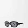 Gafas de sol rectangulares y delgadas