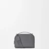 Mini bolso cruzado para cámara en piel de becerro de grano suave Mini bolso cruzado para cámara en piel de becerro de grano suave