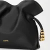 Mini bolso de mano Coil Flamenco en piel de becerro napa Mini bolso de mano Coil Flamenco en piel de becerro napa