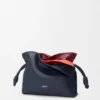 Mini bolso de mano Flamenco con capas en piel de becerro napa Mini bolso de mano Flamenco con capas en piel de becerro napa