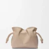 Mini bolso de mano Flamenco en piel de becerro napa Mini bolso de mano Flamenco en piel de becerro napa