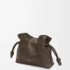 Mini bolso de mano Flamenco en piel de becerro napa Mini bolso de mano Flamenco en piel de becerro napa