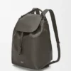 Mochila Flamenco en piel de becerro suave y brillante Mochila Flamenco en piel de becerro suave y brillante