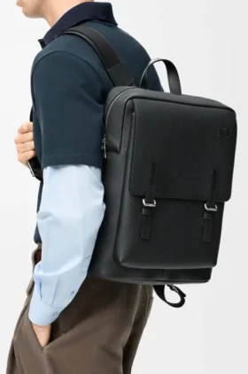 Mochila militar en piel de becerro de grano suave
