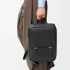 Mochila militar en piel de becerro de grano suave Mochila militar en piel de becerro de grano suave