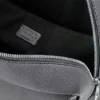 Mochila militar en piel de becerro de grano suave Mochila militar en piel de becerro de grano suave
