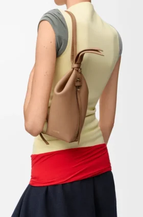 Mochila «Scarf» en piel de becerro lisa
