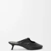 Mule suave «Pebble» en piel de cordero napa Mule suave «Pebble» en piel de cordero napa