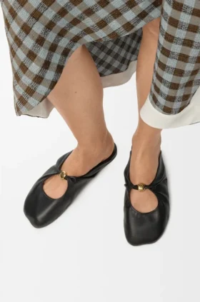 Mule suave «Pebble» en piel de cordero napa Mule suave «Pebble» en piel de cordero napa