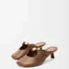 Mule suave «Pebble» en piel de cordero napa Mule suave «Pebble» en piel de cordero napa