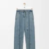 Pantalones de mezclilla con cinturón