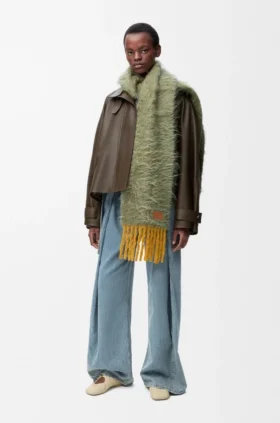 Pantalones de mezclilla con cinturón Pantalones de mezclilla con cinturón