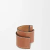 Pulsera tipo «slap» de piel de becerro Pulsera tipo «slap» de piel de becerro