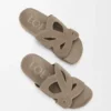 Sandalia Ease Monogram de gamuza Sandalia Ease Monogram de gamuza