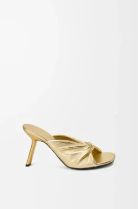 Sandalia suave «Pebble» en piel de cordero laminada