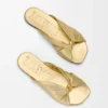 Sandalia suave «Pebble» en piel de cordero laminada
