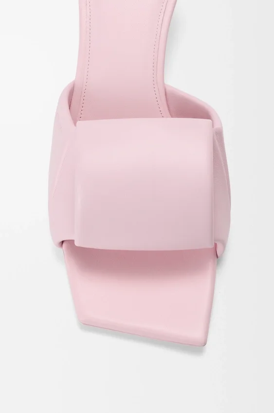 Sandalia tipo «Origami» en piel de cordero