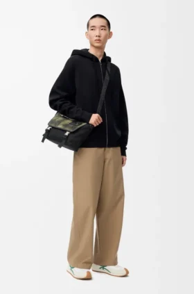 Sudadera con capucha y cremallera Anagram de lana