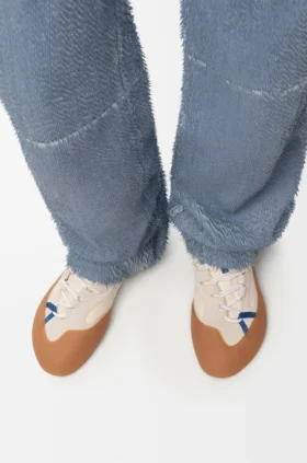 Zapatilla Grip de nylon y gamuza
