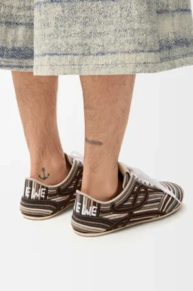 Zapatilla Yago en lona bordada