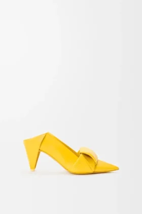 Zapatos de tacón «Origami Con» con solapa trasera en piel de cordero